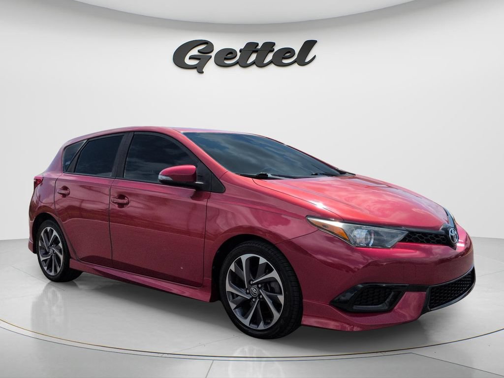 Used 2018 Toyota Corolla iM FWD image 3
