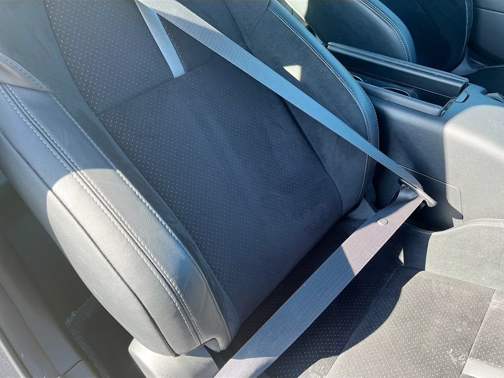 Used 2025 Toyota GR86 Premium w/ ALL Weather Mat Package (TMS) RWD image 27