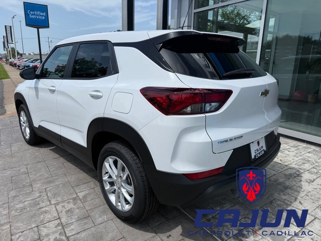 New 2026 Chevrolet TrailBlazer LS w/ LS Convenience Package FWD image 2