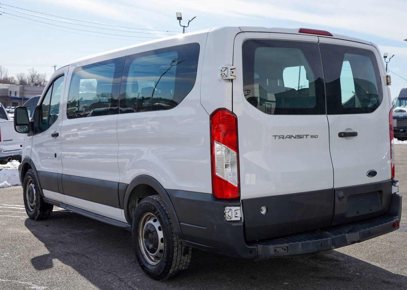 Used 2018 Ford Transit 150 XL RWD image 9