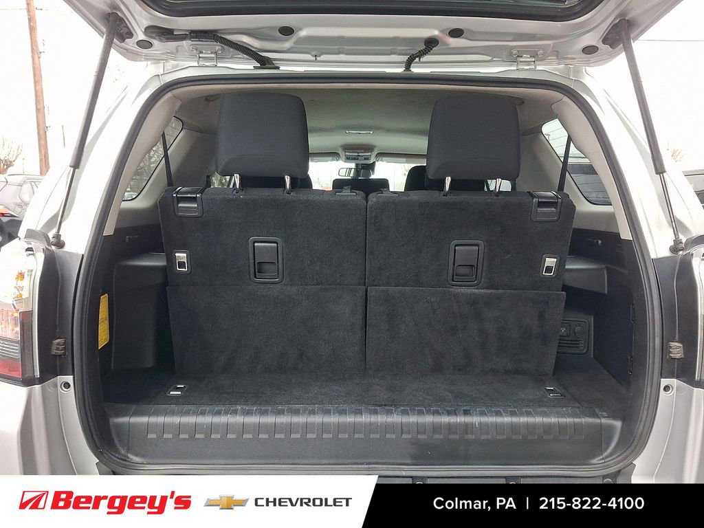 Used 2024 Toyota 4Runner SR5 RWD image 31