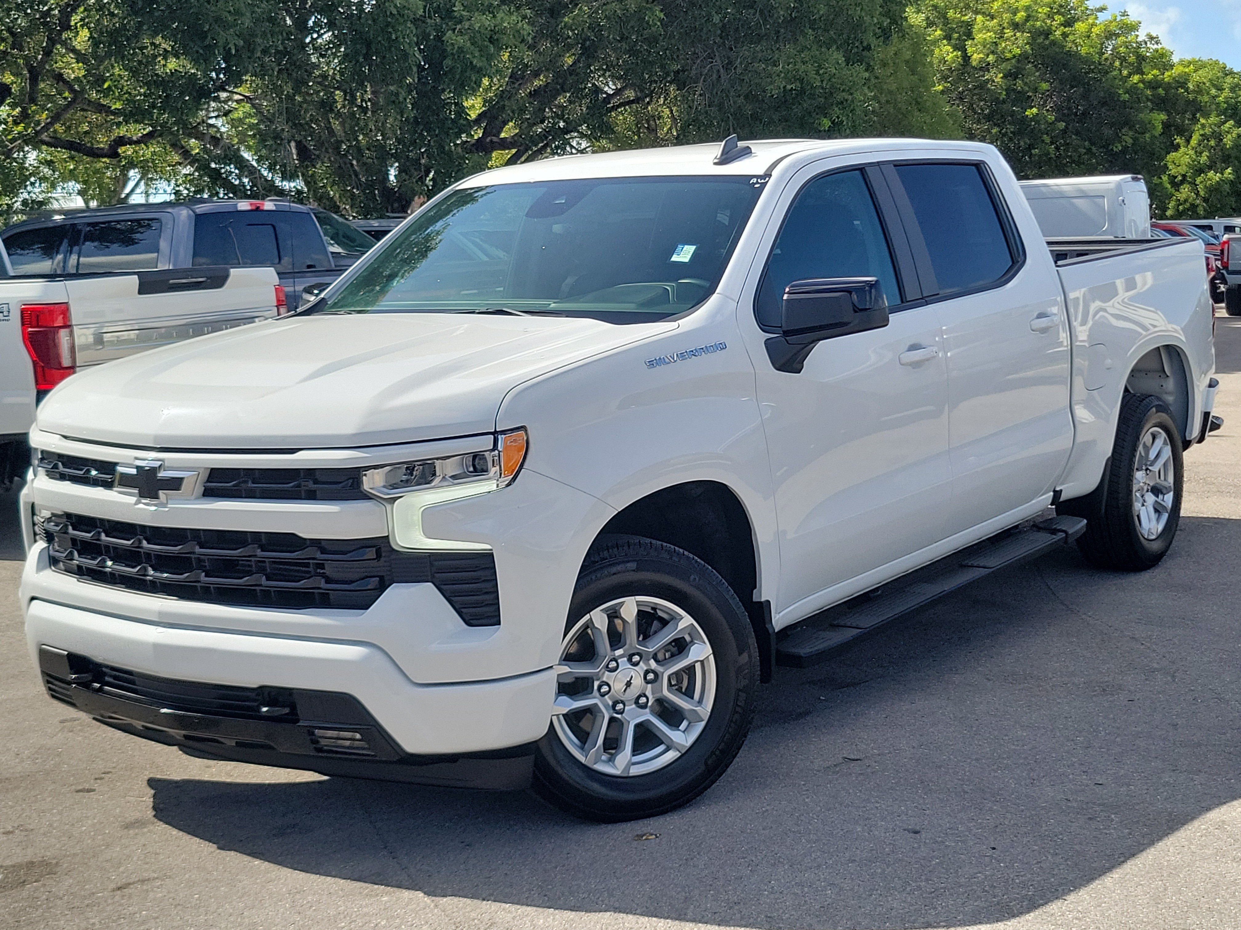 Used 2024 Chevrolet Silverado 1500 RST RWD image 1