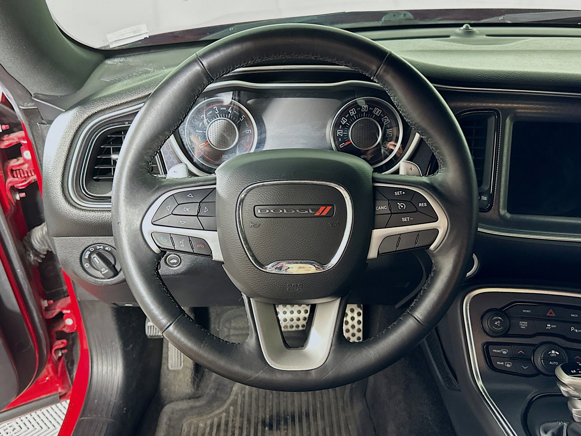 Used 2015 Dodge Challenger SXT Plus w/ Driver Convenience Group image 18