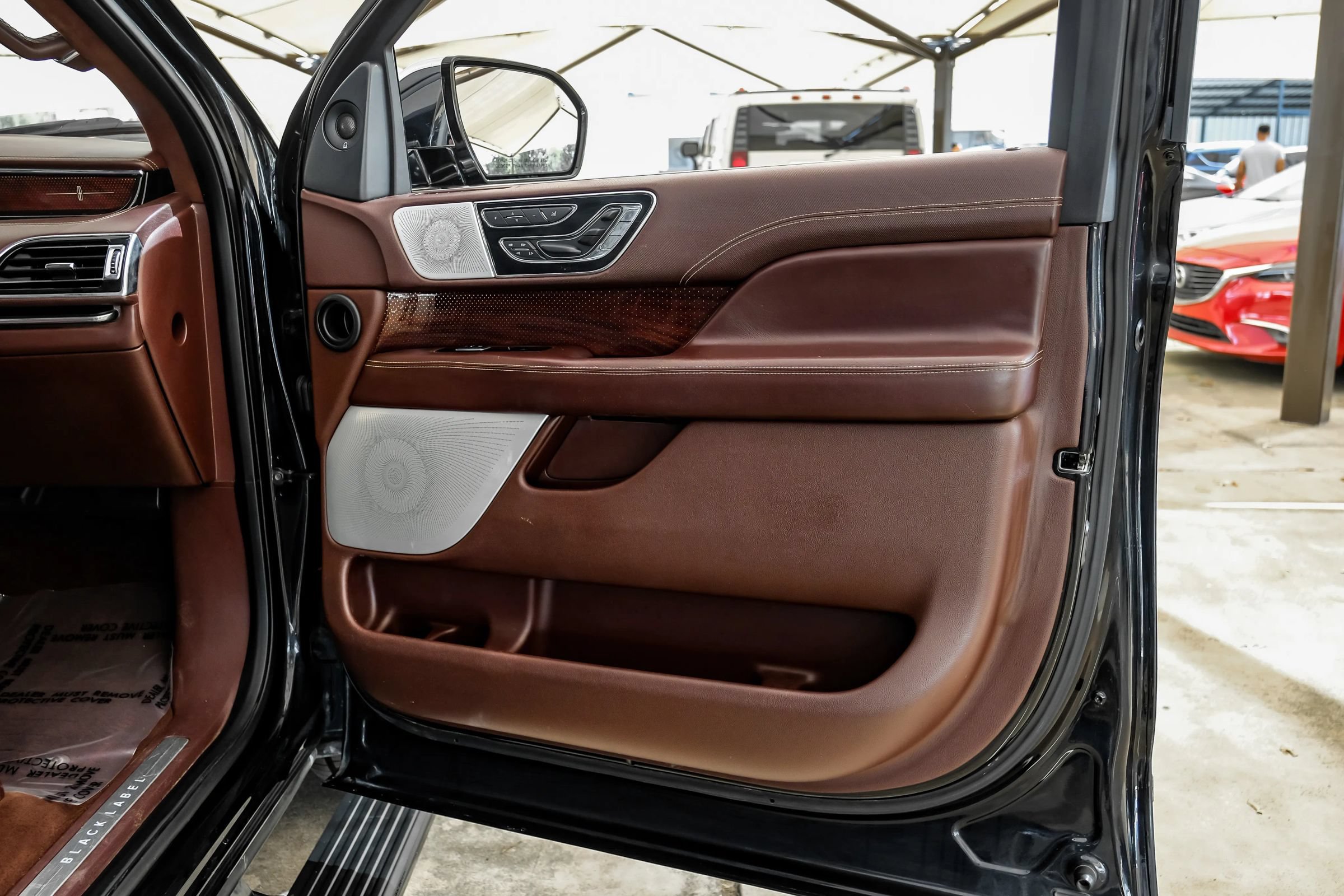 Used 2019 Lincoln Navigator Black Label w/ Cargo Package AWD/4WD image 62