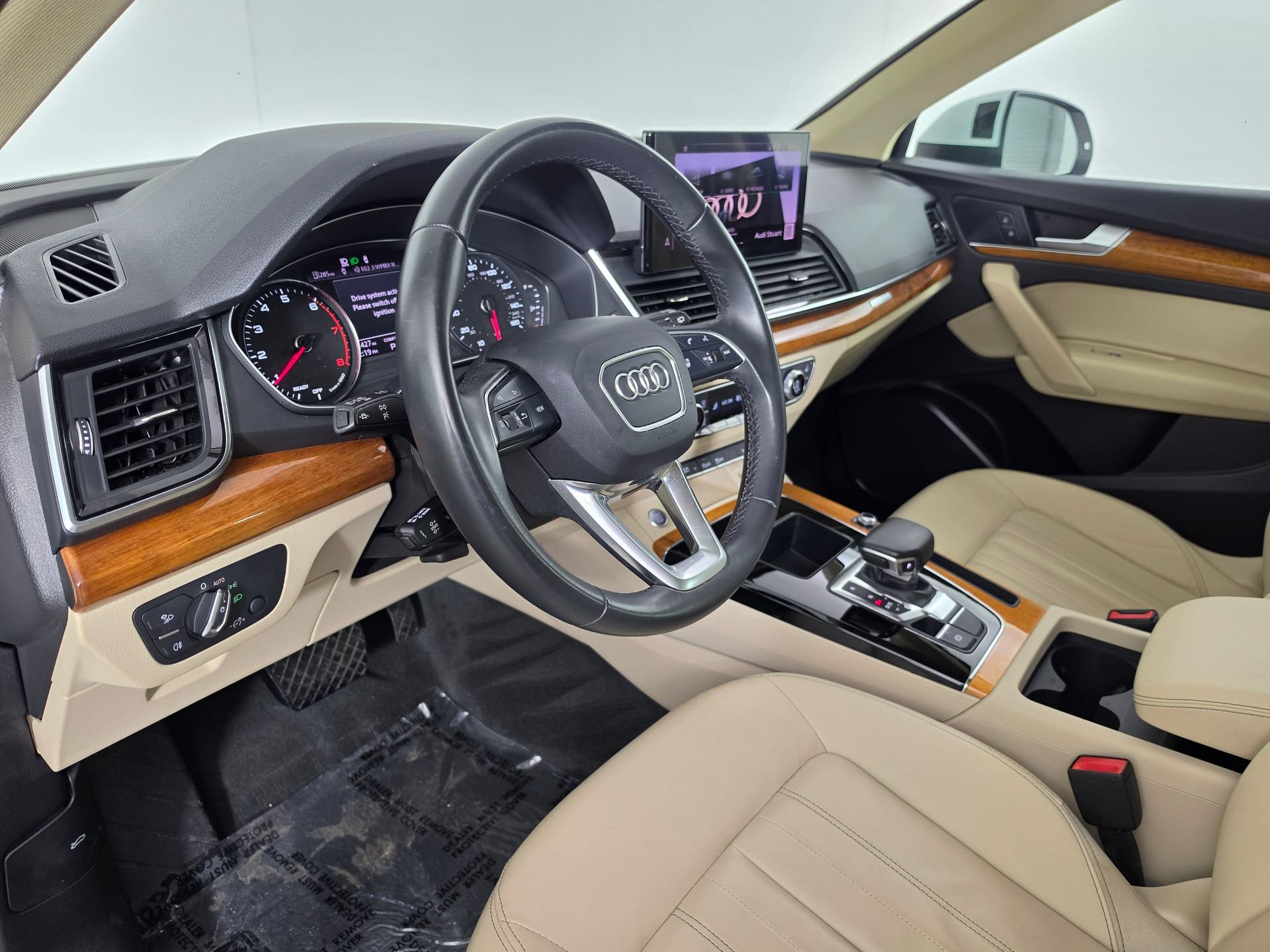 Certified 2023 Audi Q5 Premium Plus w/ Convenience Package AWD/4WD image 15