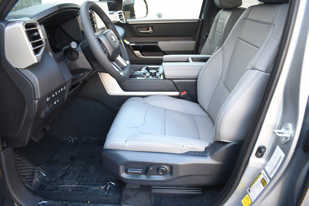 New 2026 Toyota Tundra Limited AWD/4WD image 7