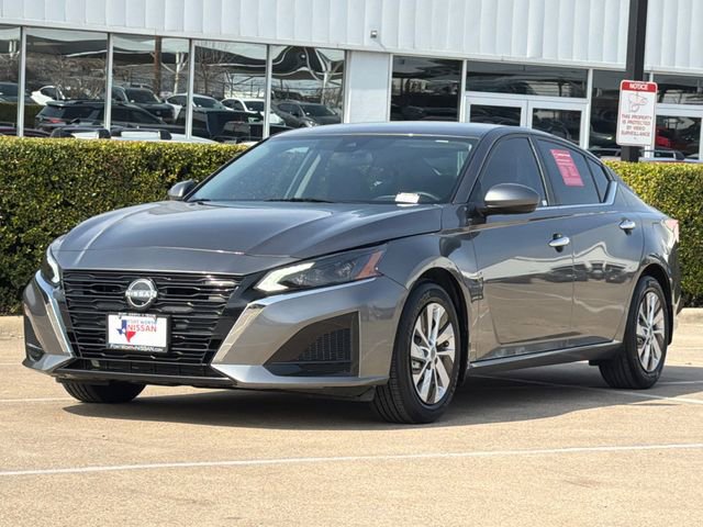 Used 2023 Nissan Altima 2.5 S image 3