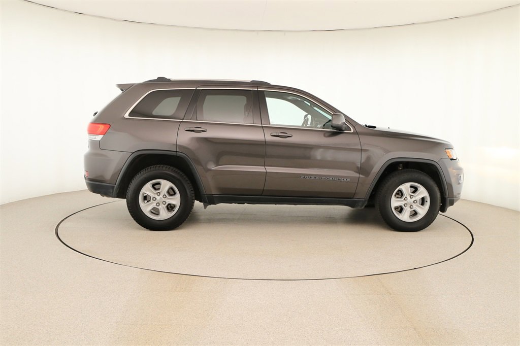 Used 2017 Jeep Grand Cherokee Laredo w/ Quick Order Package 23E image 8