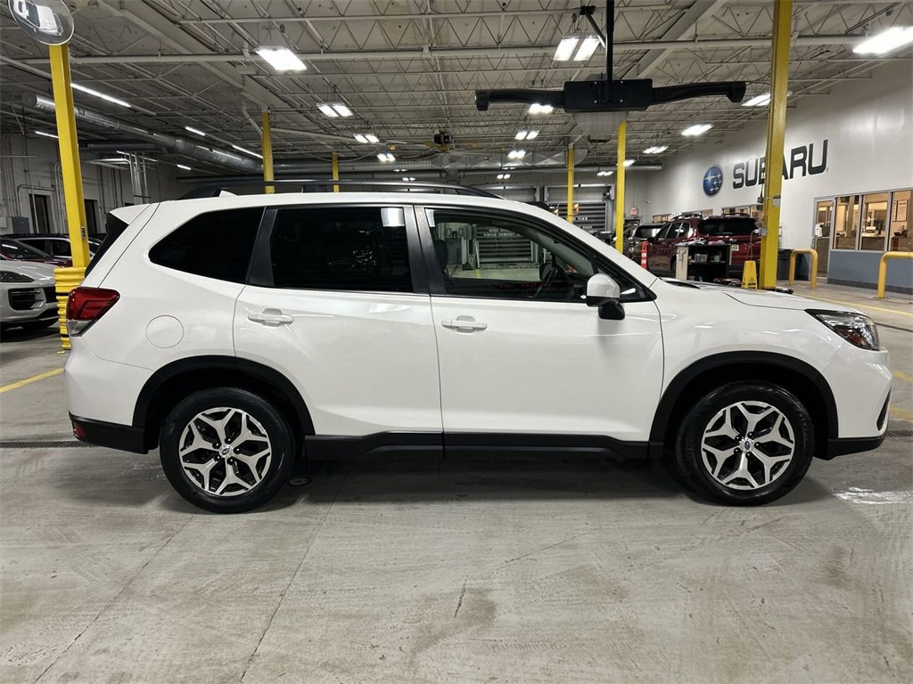 Used 2020 Subaru Forester Premium image 9