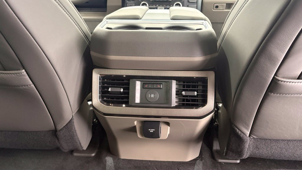New 2026 Ford F350 Platinum w/ Platinum Plus Package AWD/4WD image 29