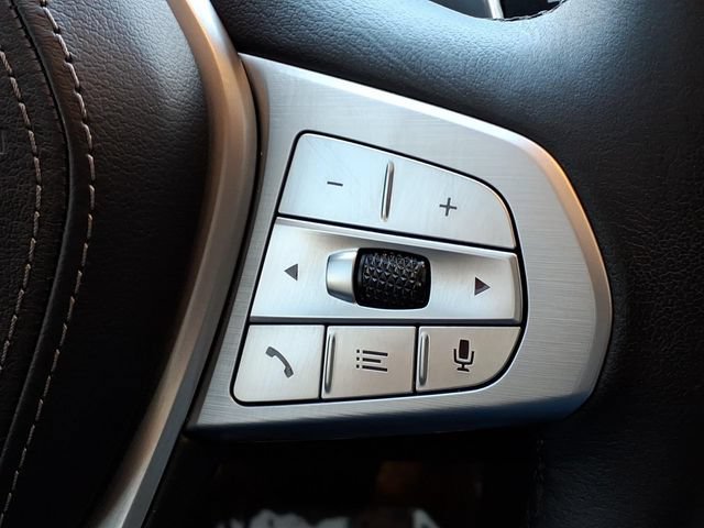 Used 2024 BMW X7 xDrive40i w/ Premium Package AWD/4WD image 10