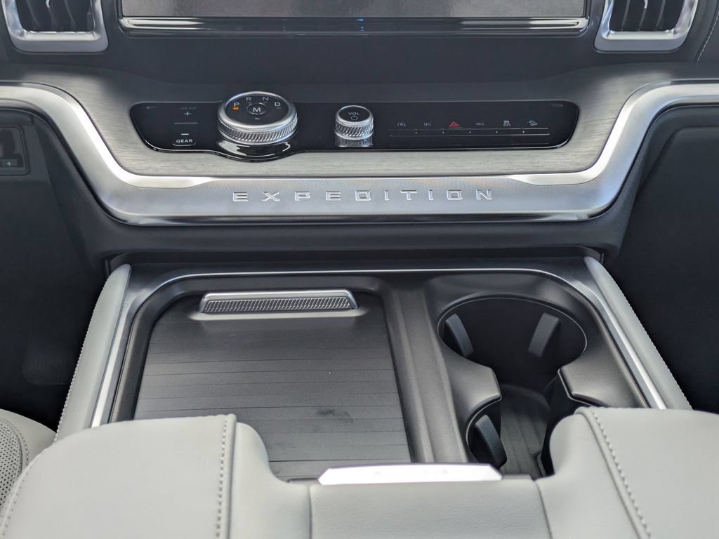 New 2027 Ford Expedition Max Platinum AWD/4WD image 22