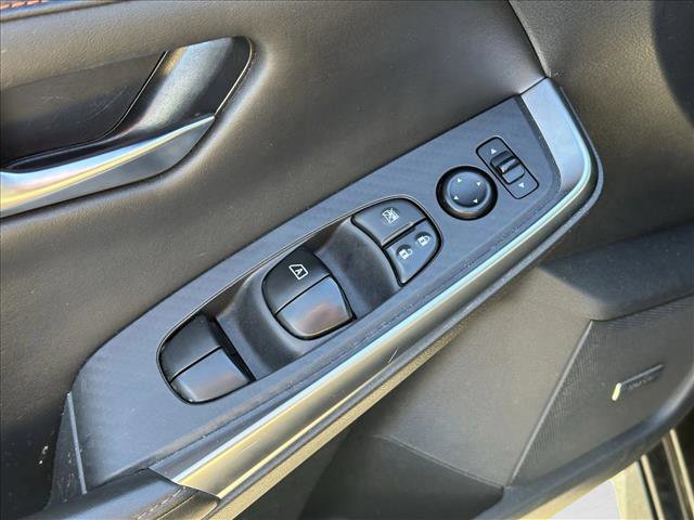 Used 2020 Nissan Sentra SR w/ Premium Package image 18