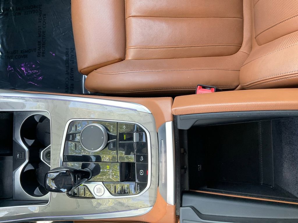 Used 2021 BMW X7 xDrive40i w/ M Sport Package image 24