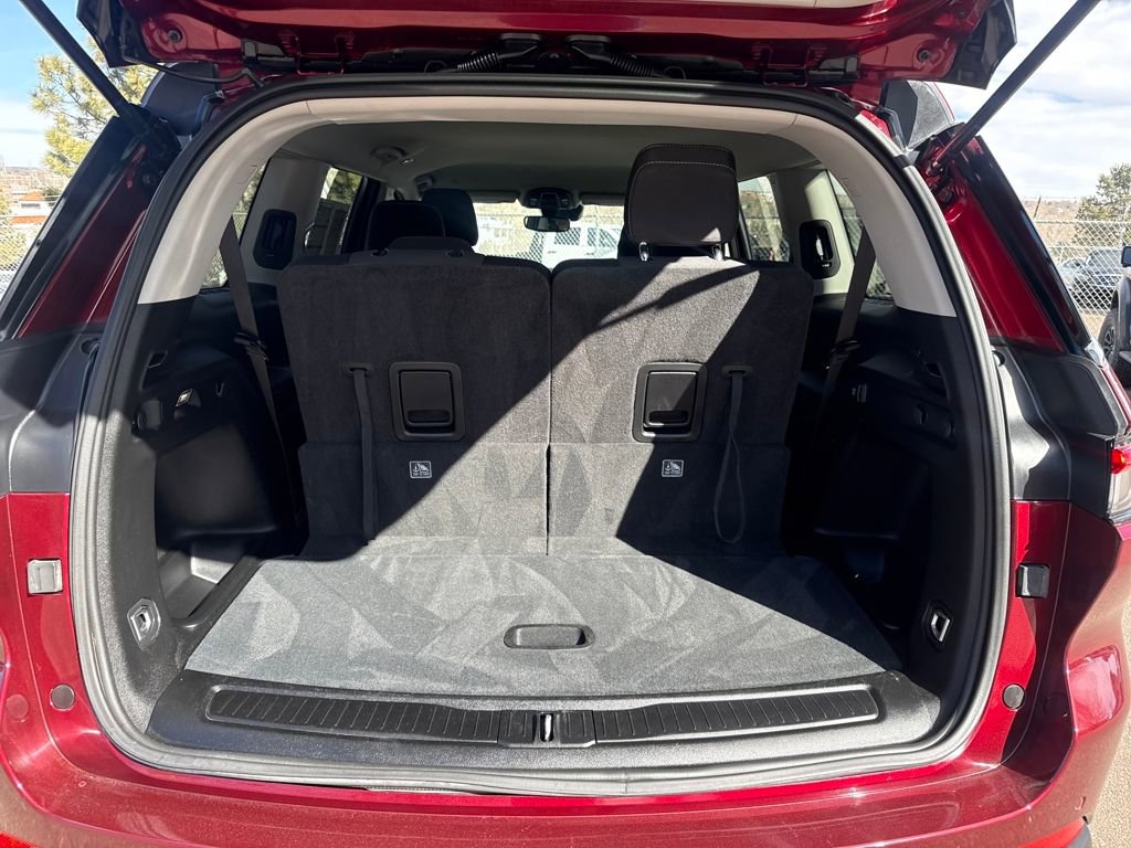 Used 2023 Jeep Grand Cherokee L Laredo image 10