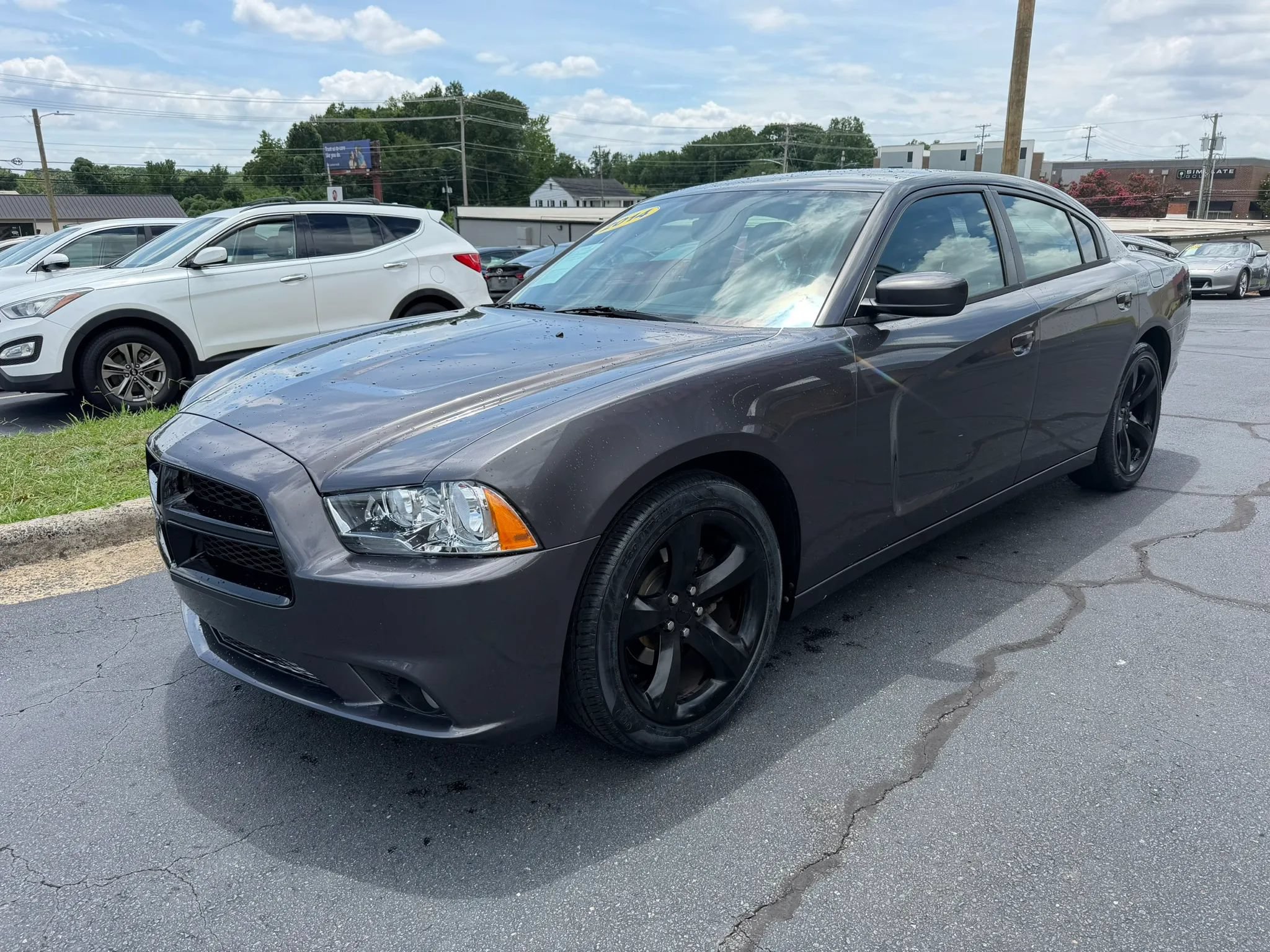 Used 2014 Dodge Charger SXT w/ Blacktop Package RWD image 3