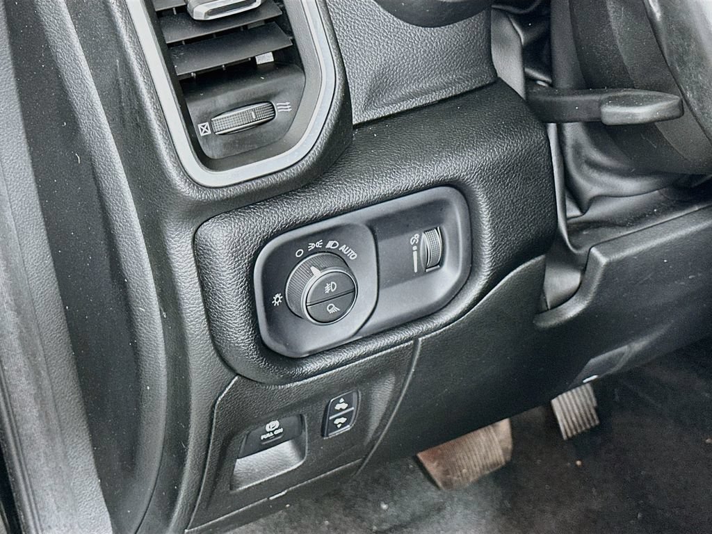 Certified 2022 RAM 1500 Big Horn AWD/4WD image 16