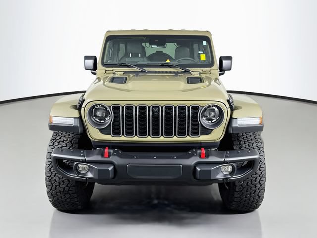Used 2025 Jeep Wrangler Unlimited Rubicon AWD/4WD image 2