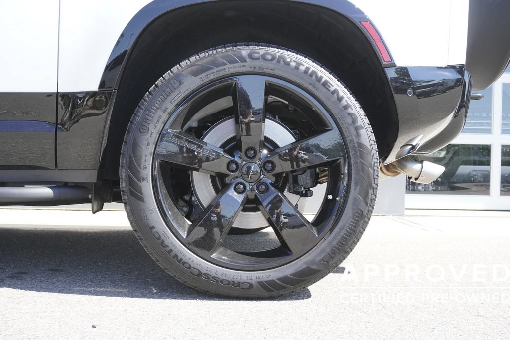 Used 2026 Land Rover Defender 90 V8 AWD/4WD image 31