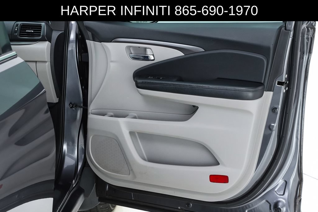 Used 2017 Honda Pilot EX-L image 32