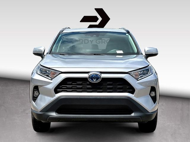Used 2021 Toyota RAV4 XLE w/ Convenience Package AWD/4WD image 3