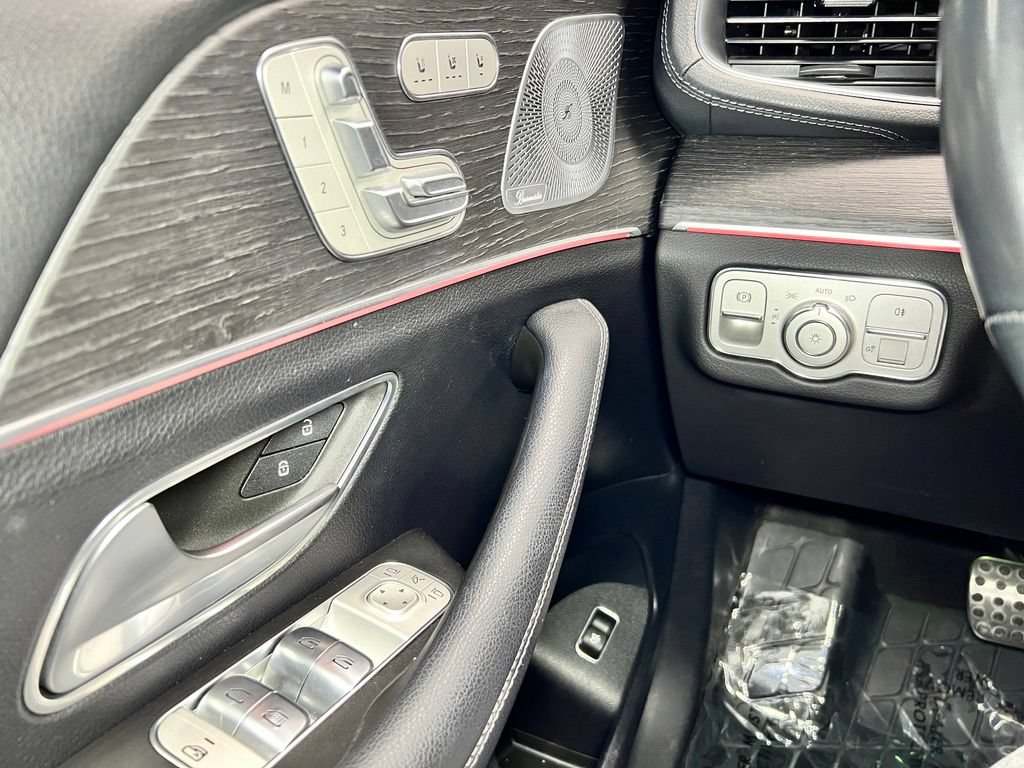 Used 2021 Mercedes-Benz GLS 580 4MATIC image 23