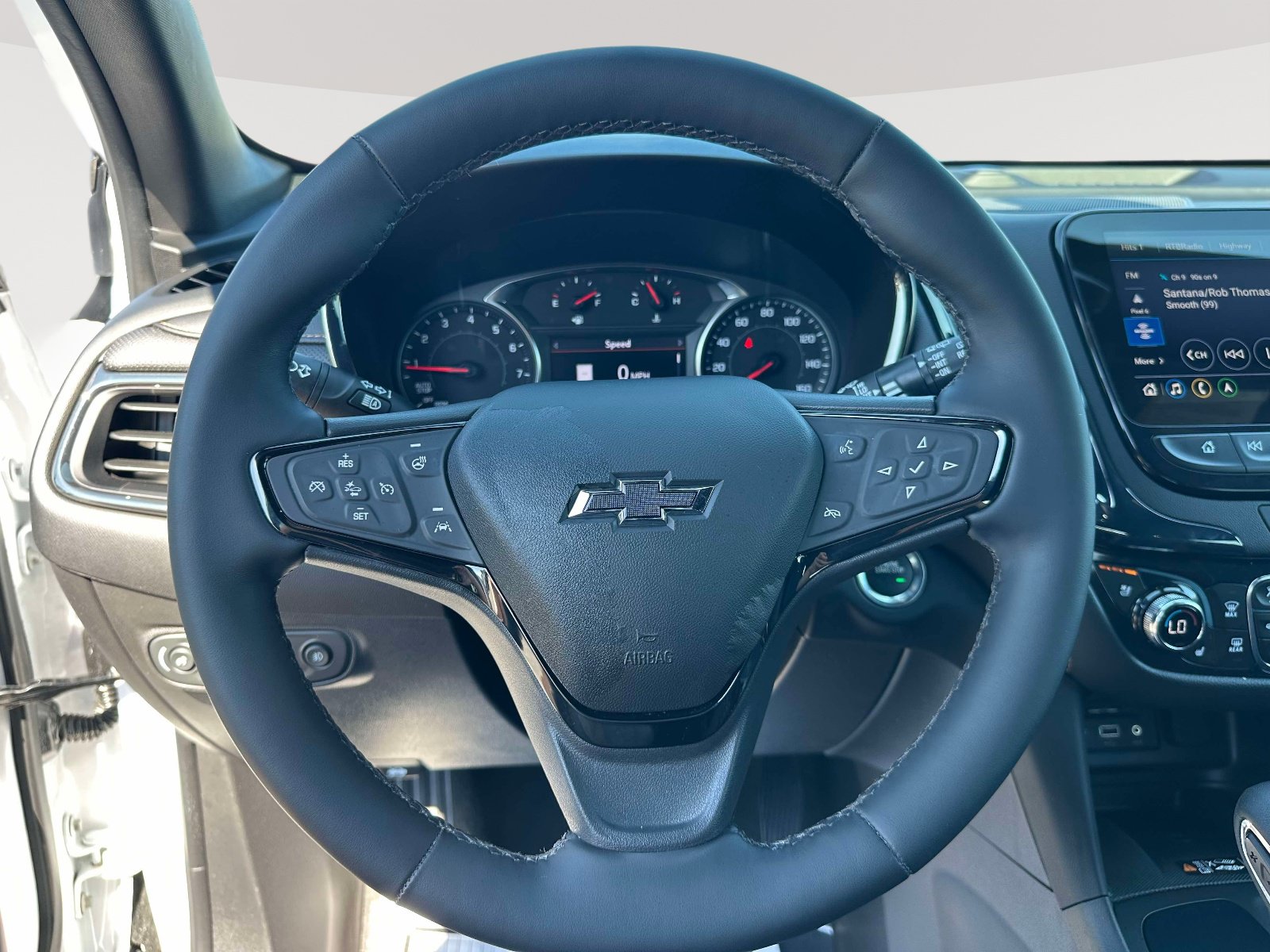Used 2023 Chevrolet Equinox Premier FWD image 14