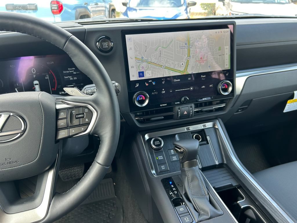 Used 2026 Lexus GX 550 w/ Accessory Package (2T) AWD/4WD image 21