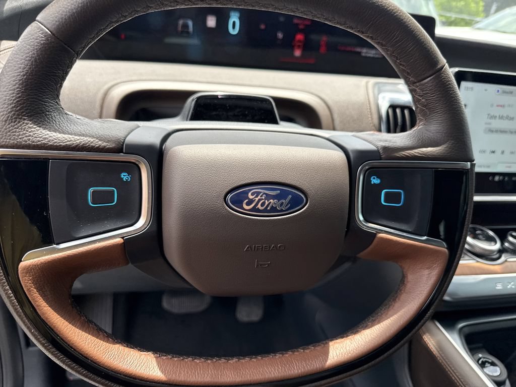 Used 2025 Ford Expedition Max King Ranch AWD/4WD image 24