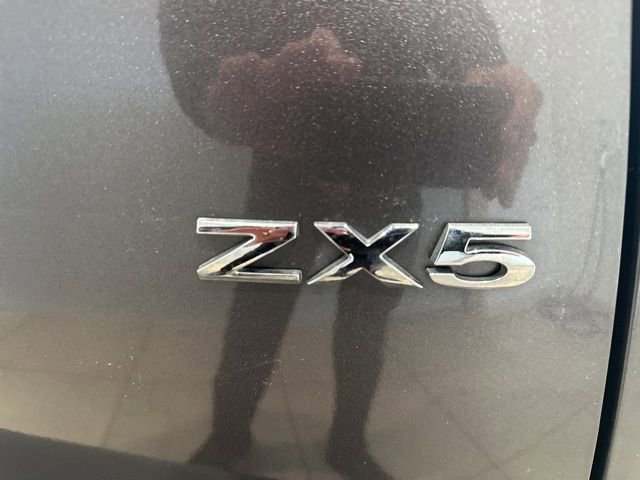 Used 2006 Ford Focus ZX5 Hatchback image 8