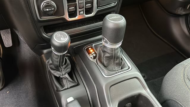 New 2026 Jeep Gladiator Sport AWD/4WD image 16