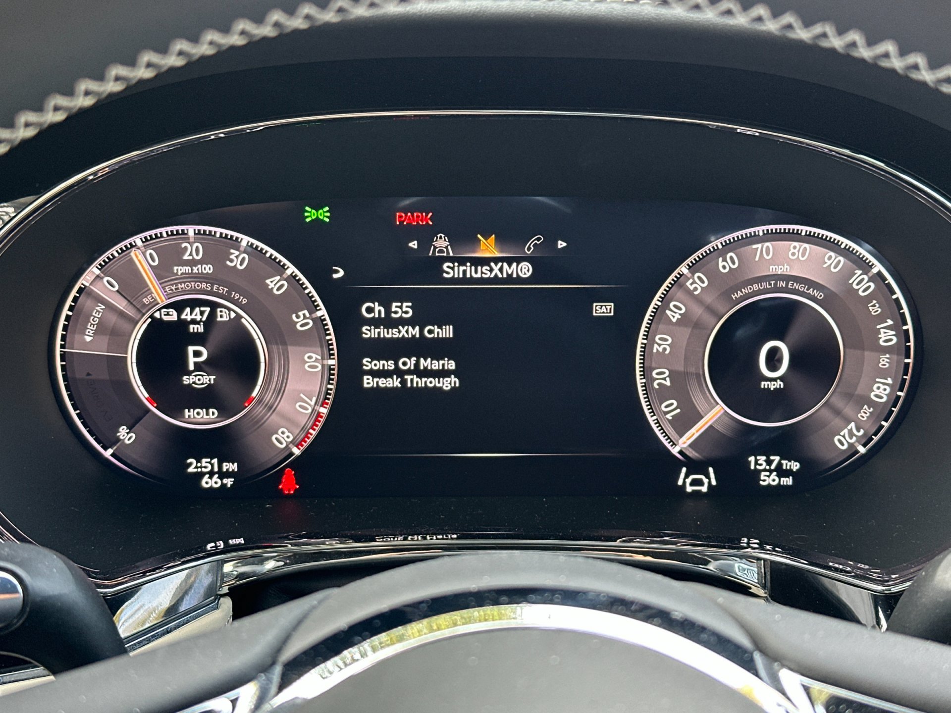 Used 2025 Bentley Flying Spur Plug-In Hybrid AWD/4WD image 29