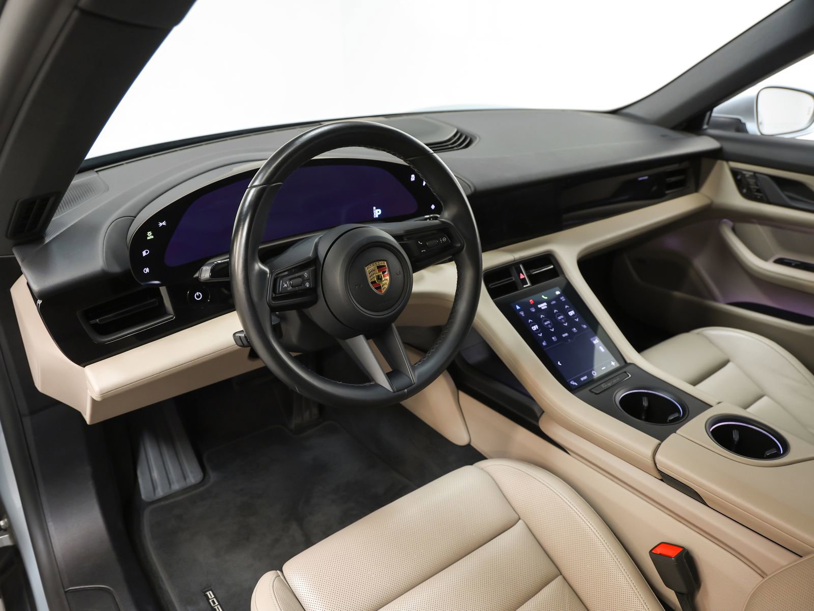 Certified 2021 Porsche Taycan image 41