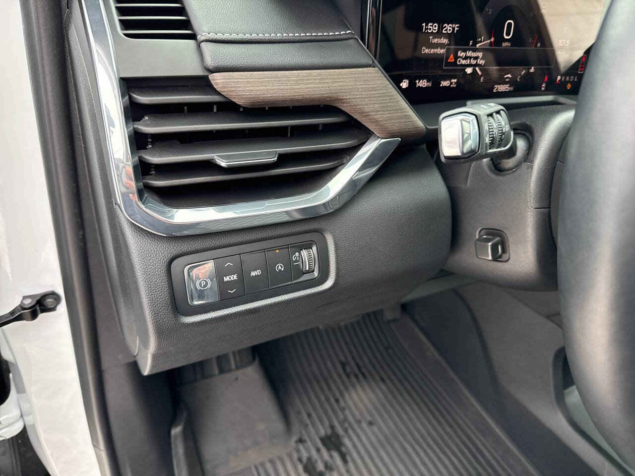 Used 2024 GMC Acadia Denali w/ LPO, Floor Liner Package image 32