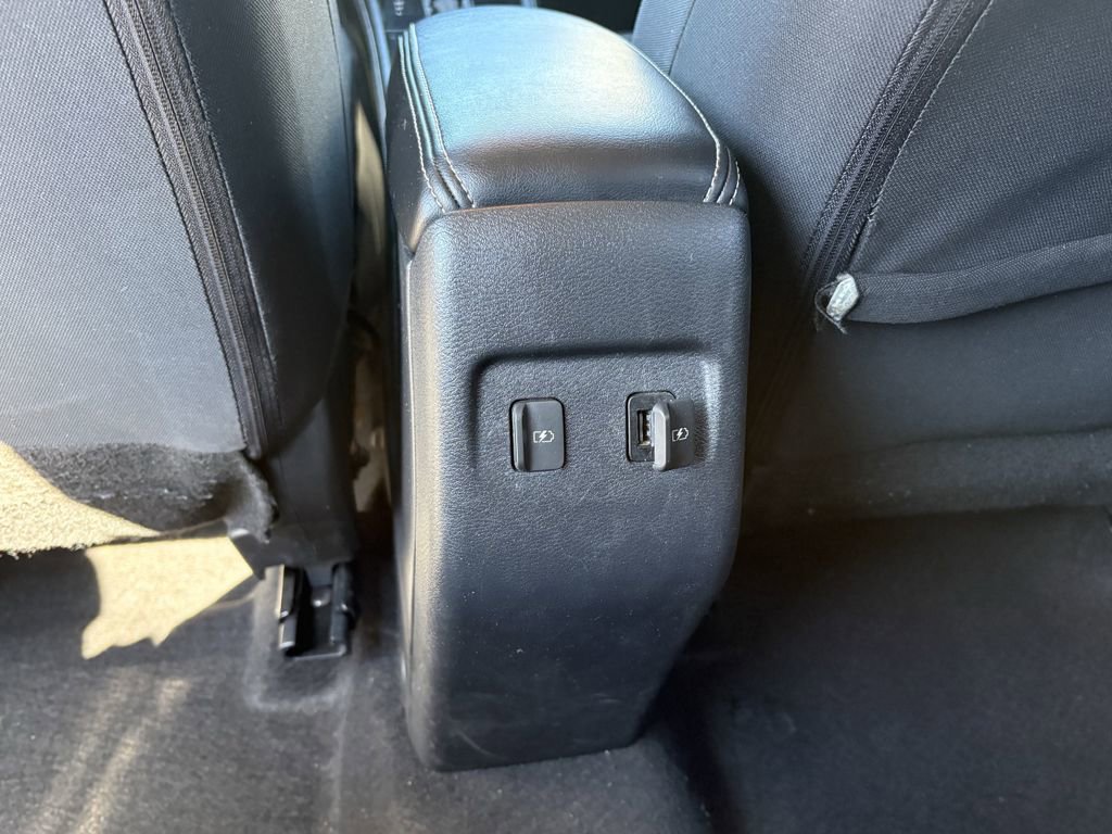 Used 2023 Nissan Kicks SR image 24