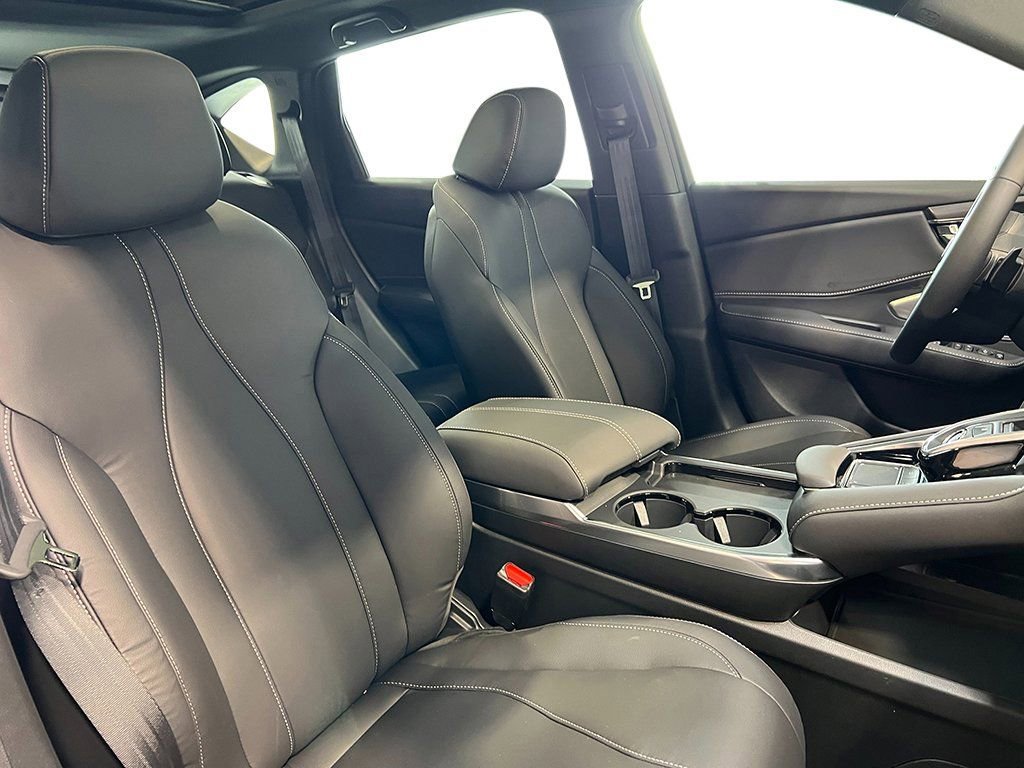 Used 2025 Acura RDX SH-AWD image 46