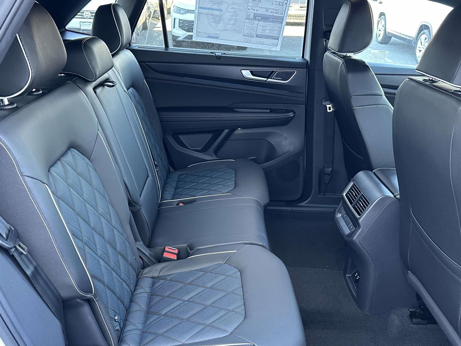 New 2026 Volkswagen Atlas Cross Sport SEL Premium R-Line image 15