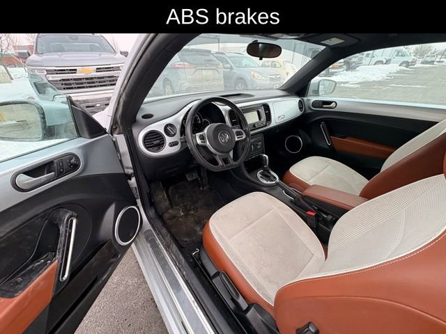 Used 2015 Volkswagen Beetle 1.8T Classic image 9