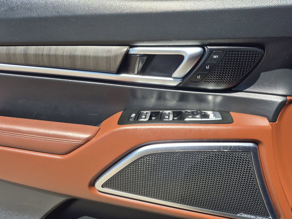 Certified 2023 Kia Telluride SX Prestige AWD/4WD image 8