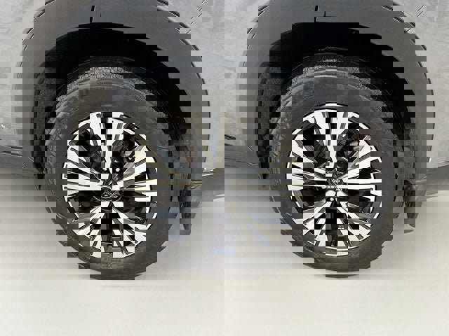 Certified 2023 Nissan Rogue SV image 23