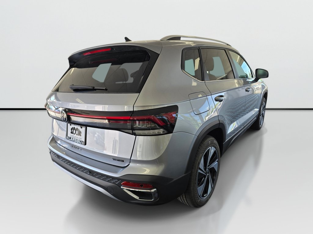 New 2026 Volkswagen Taos SE AWD/4WD image 3