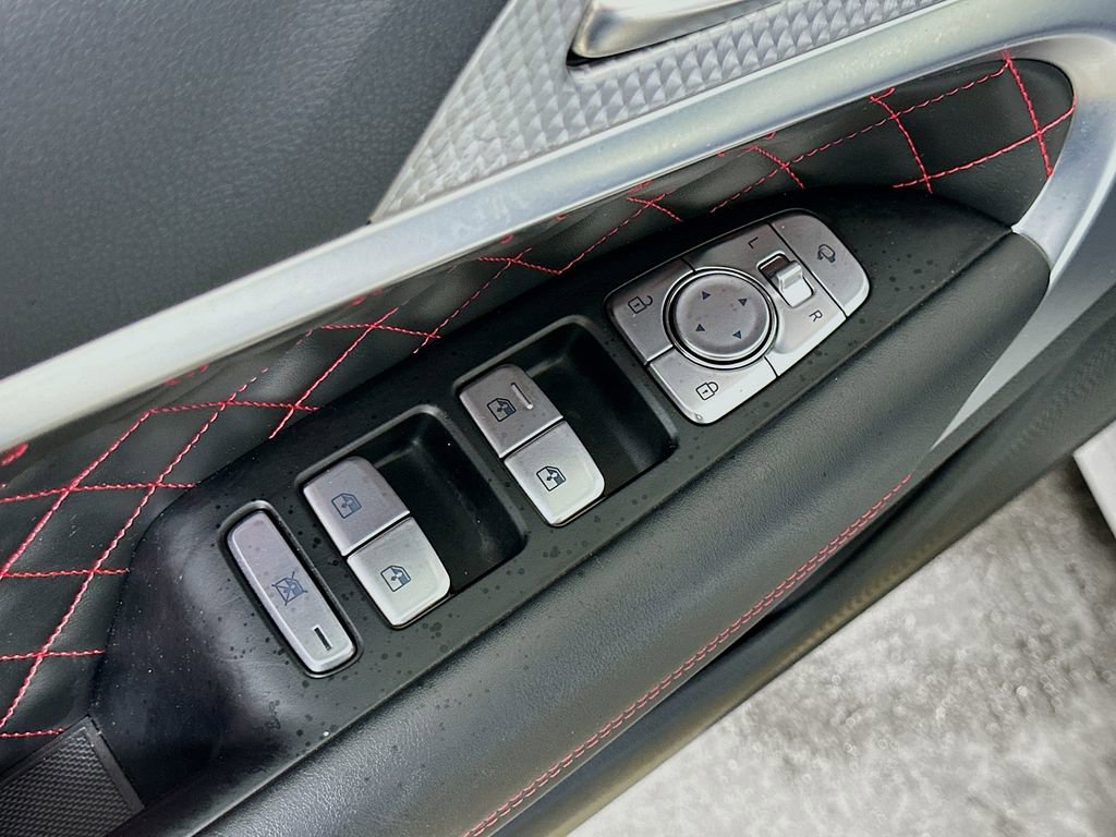 Used 2023 Genesis G70 3.3T w/ Sport Prestige Package image 20