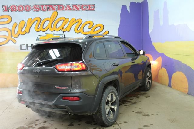 Used 2016 Jeep Cherokee Trailhawk w/ Cold Weather Group image 8