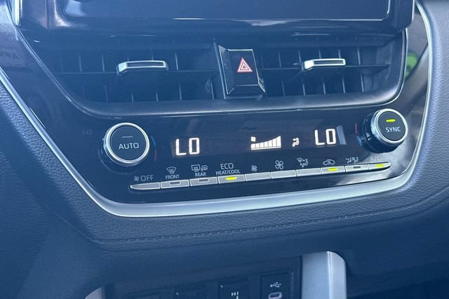 Certified 2025 Toyota Corolla Cross XLE FWD image 25