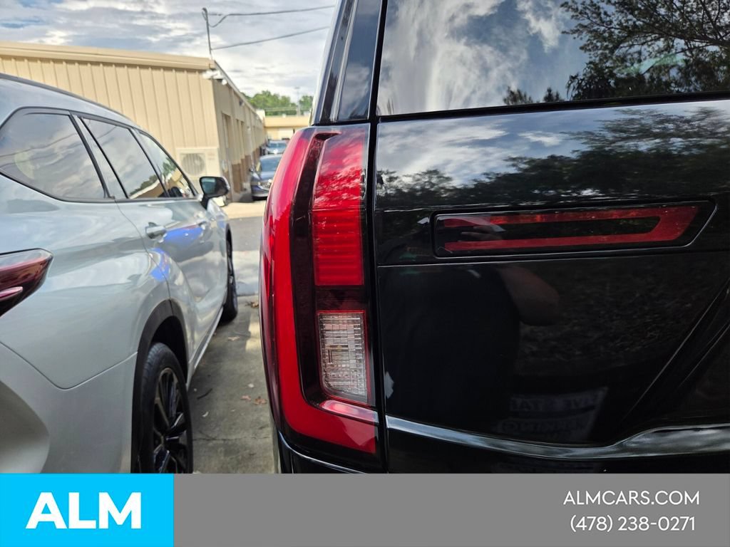 Used 2025 Ford Expedition Platinum AWD/4WD image 12