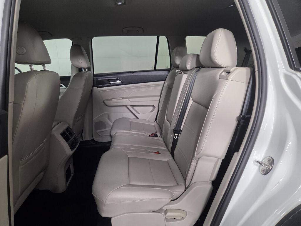 Used 2023 Volkswagen Atlas SE AWD/4WD image 24