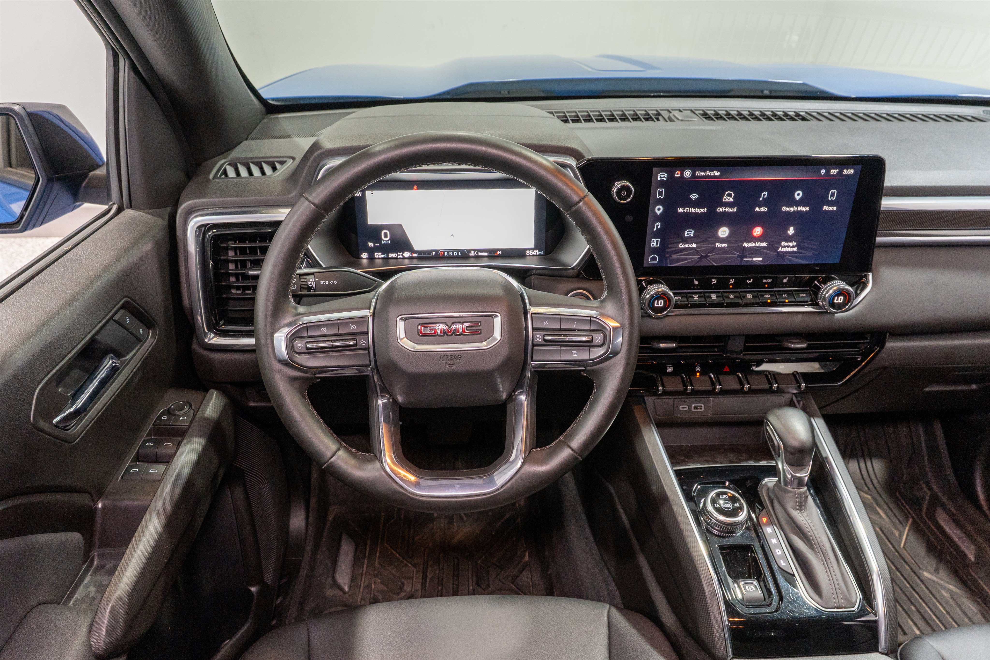 Used 2025 GMC Canyon Elevation w/ Convenience Package AWD/4WD image 14