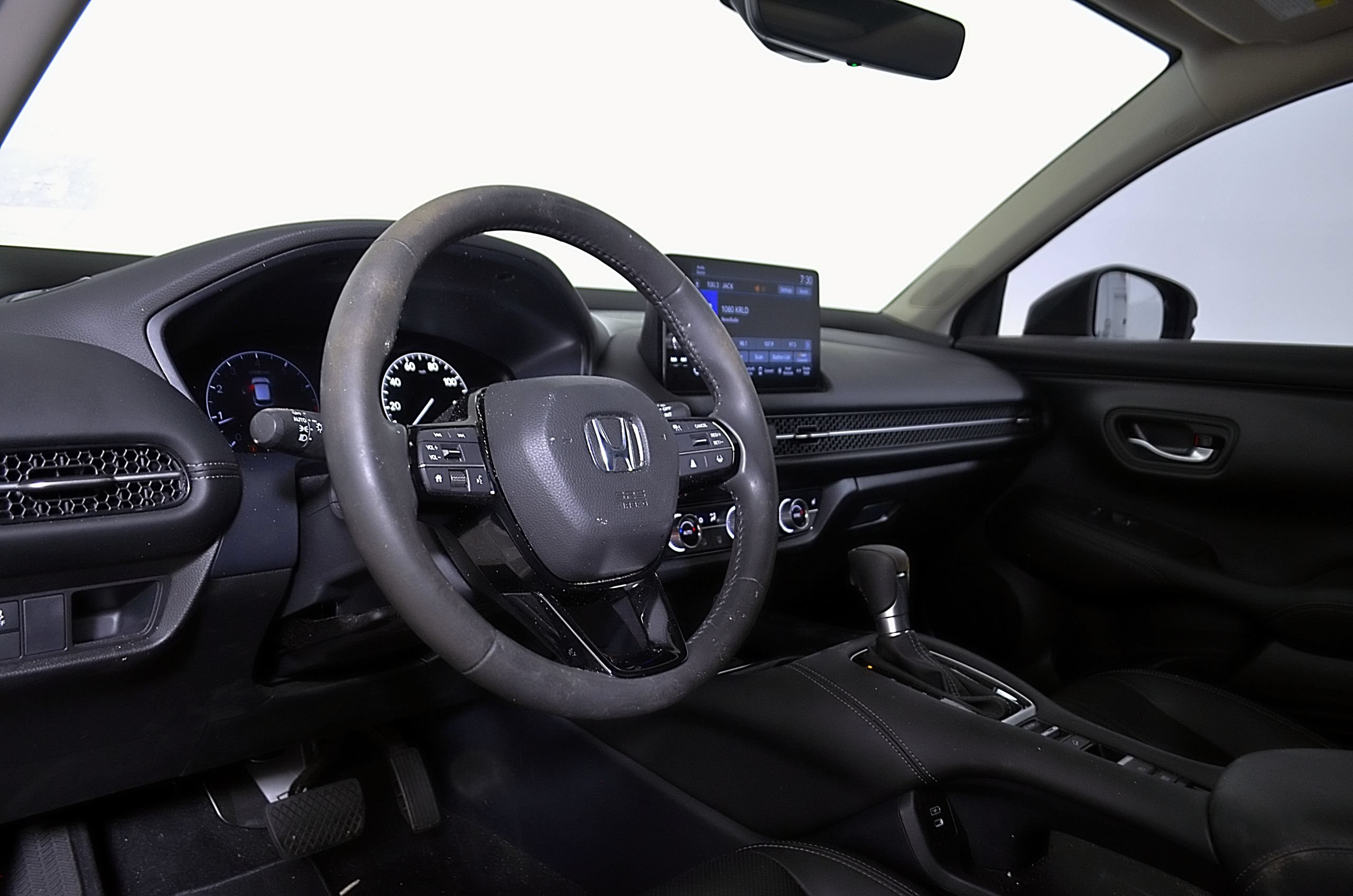 Used 2024 Honda HR-V EX-L image 13