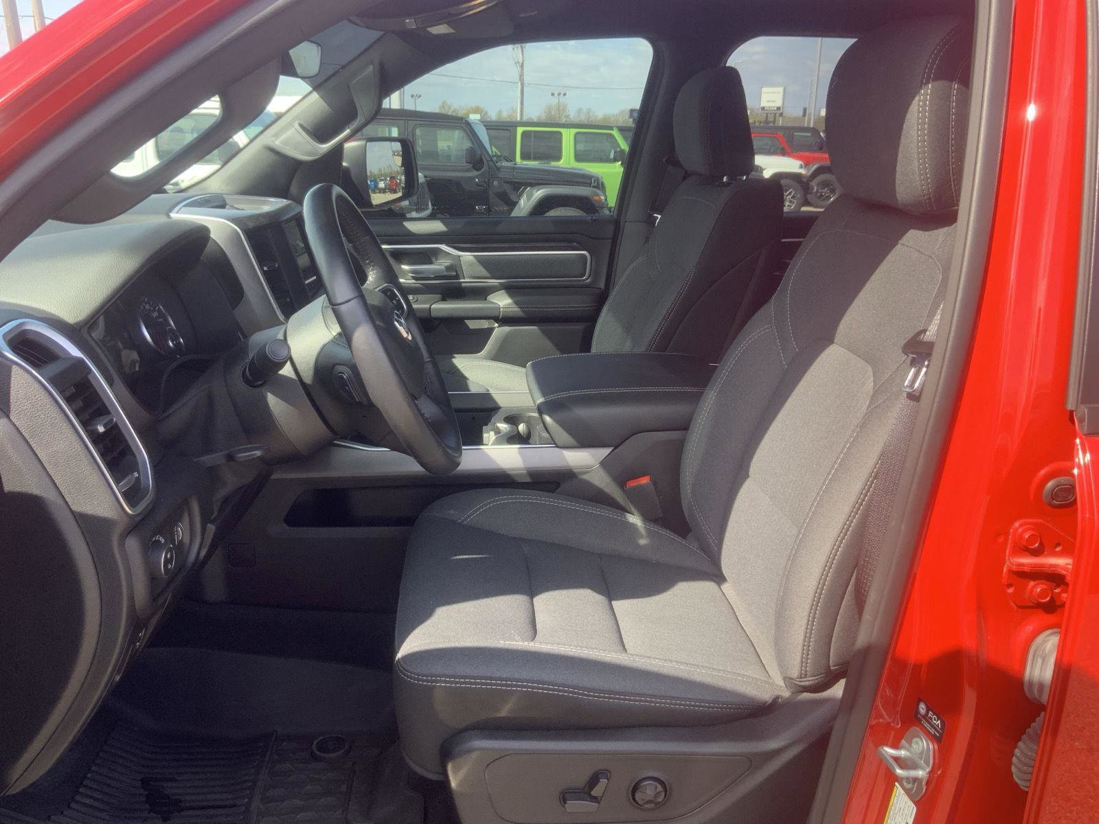 Used 2021 RAM 1500 Big Horn image 22