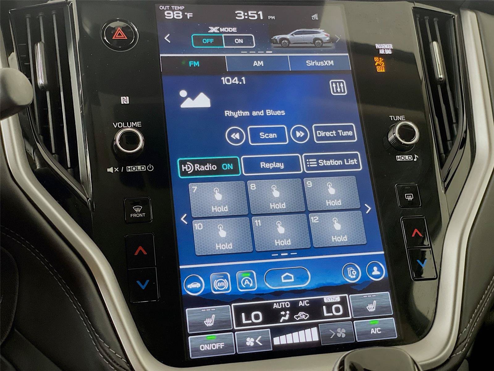 Certified 2025 Subaru Outback Premium AWD/4WD image 18